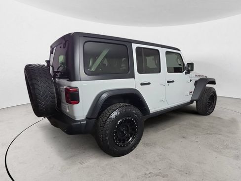 Used 2021 Jeep Wrangler Unlimited Rubicon AWD/4WD image 5
