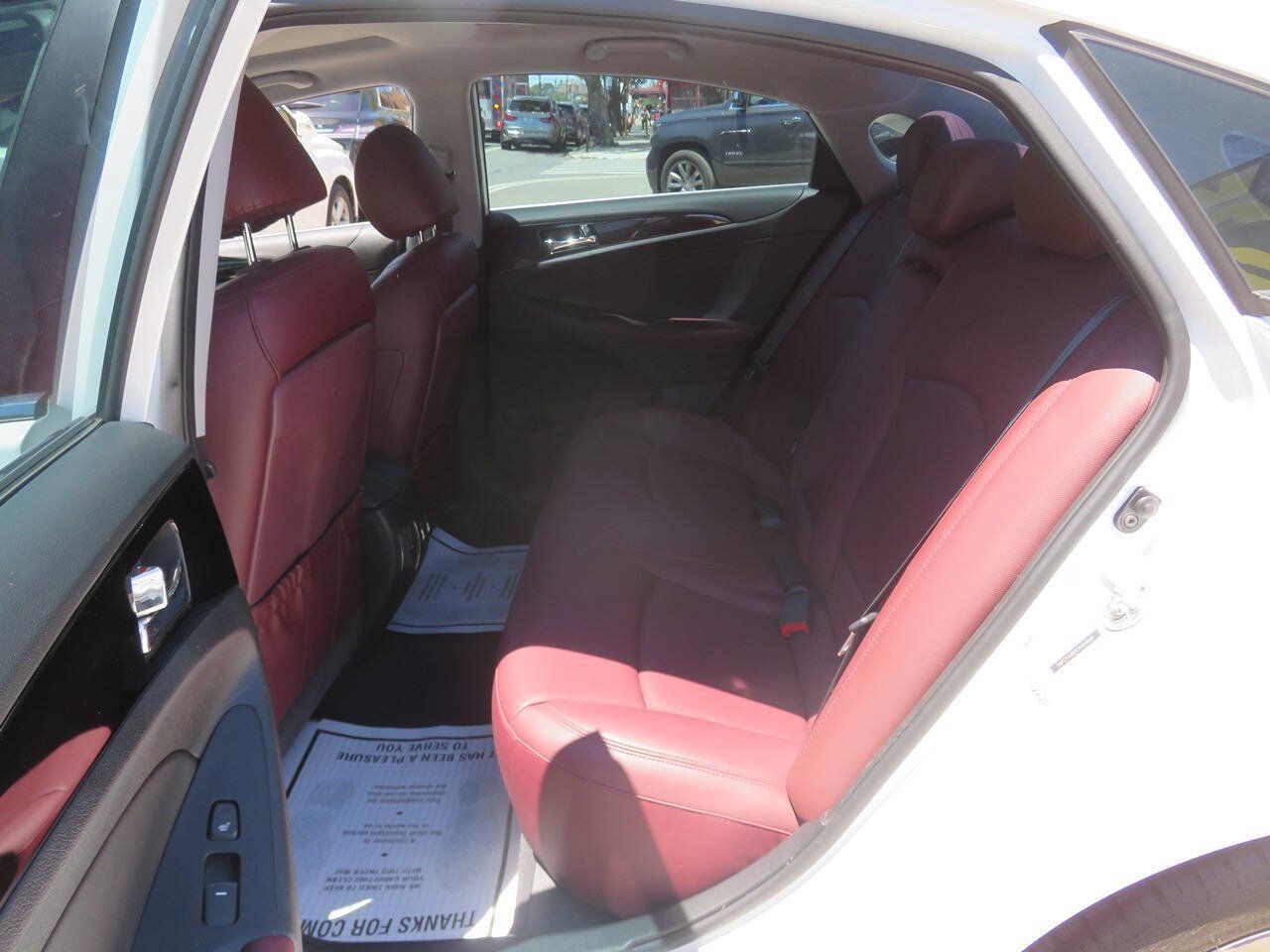 Used 2012 Hyundai Sonata Limited w/ Navigation Pkg FWD image 20