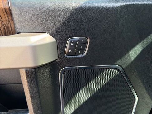 Used 2019 Ford F150 Lariat AWD/4WD image 21