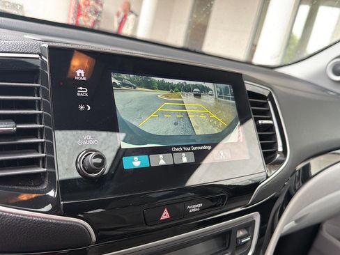 Used 2020 Honda Pilot Touring image 28