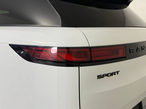 Certified 2025 Land Rover Range Rover Sport SE AWD/4WD image 17