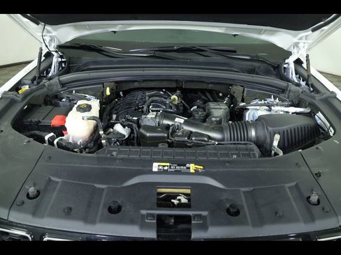 Used 2023 Jeep Grand Cherokee Limited AWD/4WD image 19