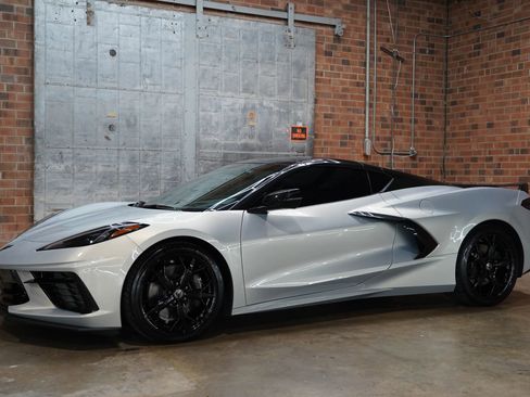 Used 2021 Chevrolet Corvette Stingray Preferred Cpe w/ 2LT image 10