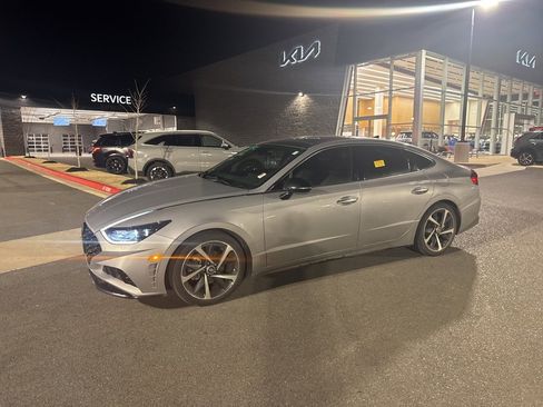 Used 2023 Hyundai Sonata SEL Plus image 39