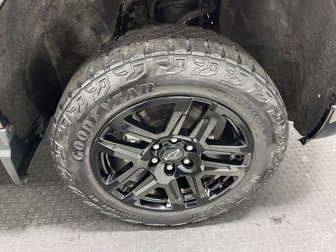 Used 2023 Chevrolet Silverado 1500 Custom Trail Boss AWD/4WD image 19