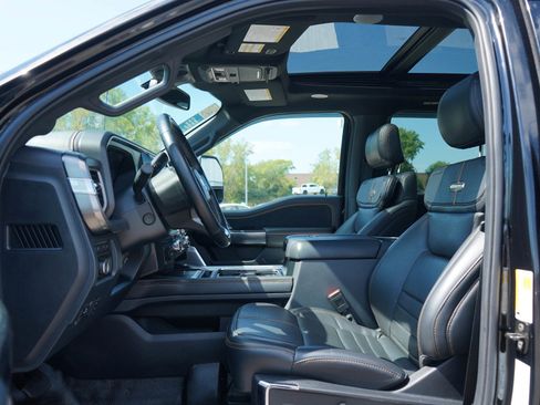Used 2024 Ford F350 Platinum w/ FX4 Off-Road Package AWD/4WD image 21