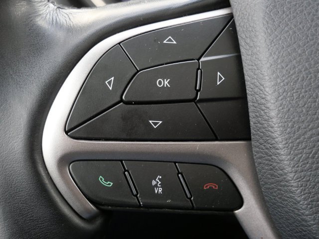 Used 2020 Jeep Grand Cherokee High Altitude AWD/4WD image 16