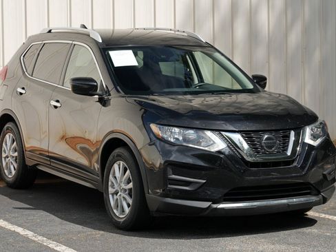 Used 2020 Nissan Rogue SV FWD image 47