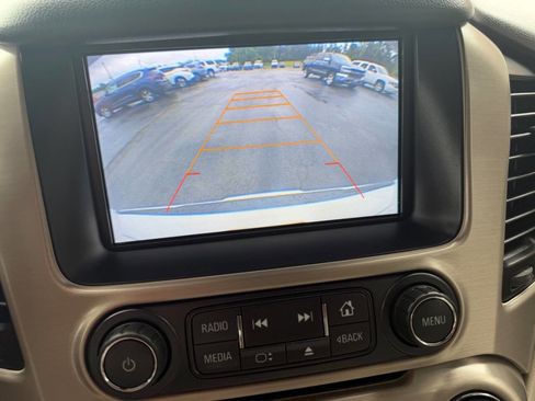Used 2015 GMC Yukon Denali w/ Premium Package RWD image 24