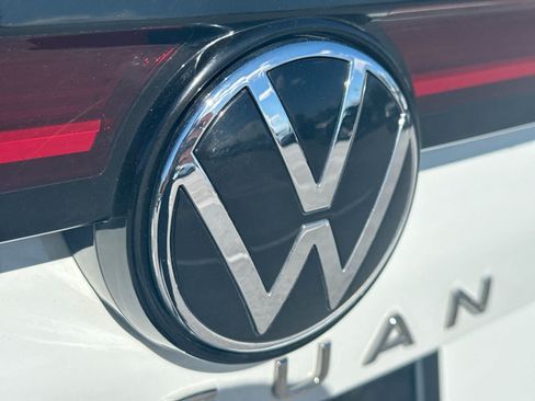 Used 2025 Volkswagen Tiguan S FWD image 18