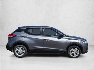 Used 2020 Nissan Kicks S FWD video 4