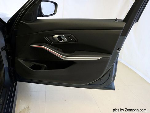 Certified 2025 BMW 330i xDrive Sedan image 34