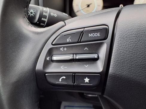 Used 2023 Hyundai Kona Limited image 12