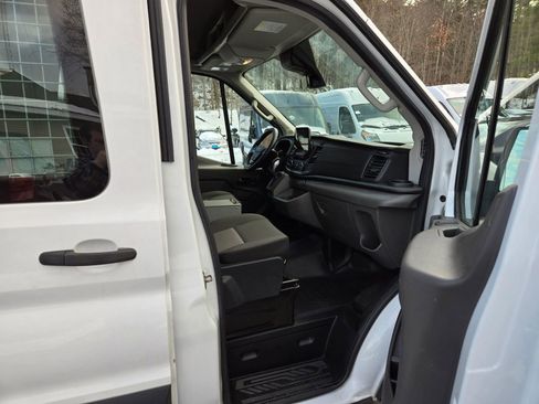 Used 2020 Ford Transit 250 Medium Roof AWD image 14