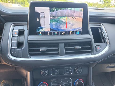 Used 2021 Chevrolet Tahoe Z71 w/ Z71 Signature Package AWD/4WD image 23