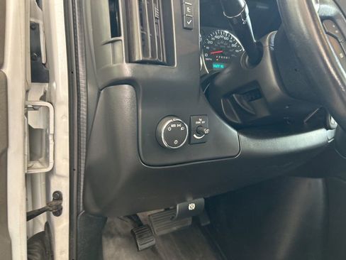 Used 2023 GMC Savana 3500 w/ Power Convenience Package image 31