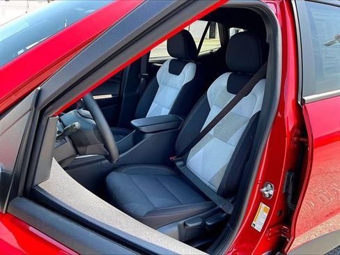 New 2026 Chevrolet Trax RS w/ Driver Confidence Package FWD image 10