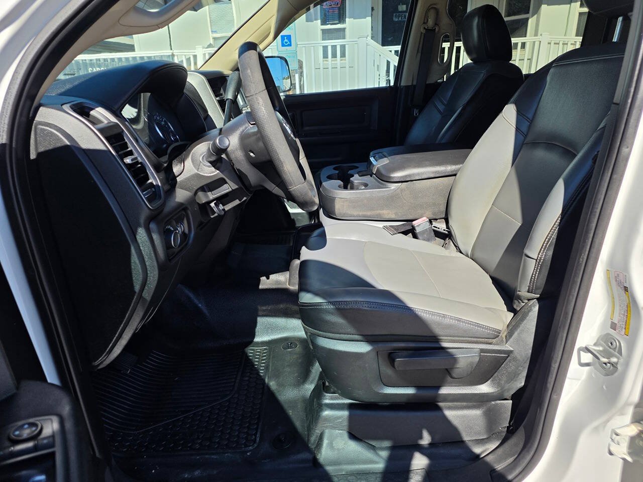 Used 2019 RAM 3500 Tradesman w/ Chrome Appearance Group AWD/4WD image 21
