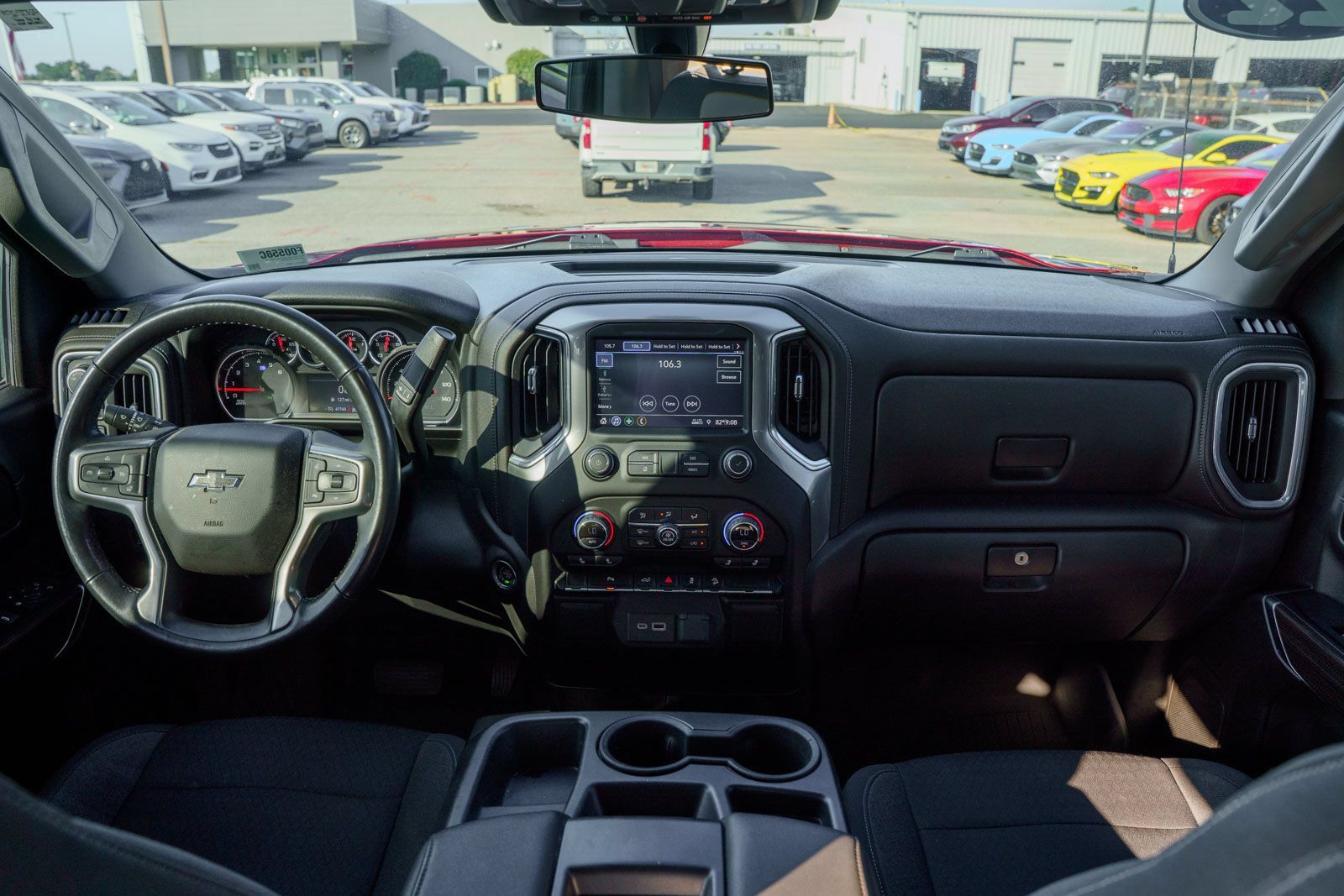 Used 2022 Chevrolet Silverado 1500 RST AWD/4WD image 23