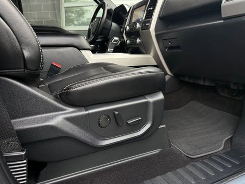 Used 2019 Ford F150 Lariat w/ Equipment Group 502A Luxury AWD/4WD image 50