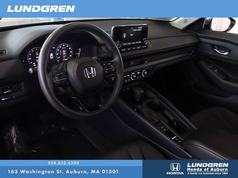 Used 2024 Honda Accord EX image 8