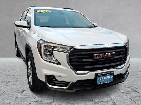 Certified 2022 GMC Terrain SLE w/ Driver Convenience Package image 2