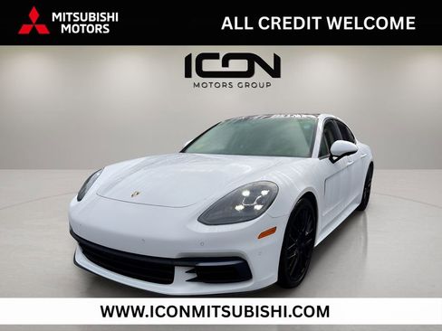 Used 2018 Porsche Panamera RWD image 1