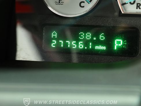 Used 2005 Ford Thunderbird RWD image 38