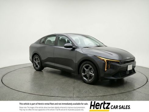 Used 2025 Kia K4 FWD image 1