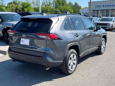 Used 2021 Toyota RAV4 LE FWD image 25
