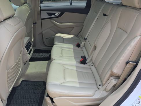 Used 2019 Audi Q7 2.0T Premium Plus w/ Premium Plus Package AWD/4WD image 6