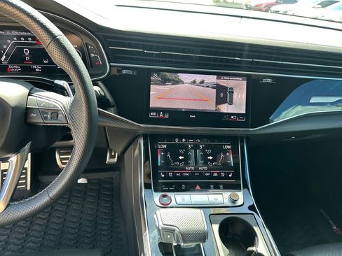 Used 2023 Audi RS Q8 AWD/4WD image 21