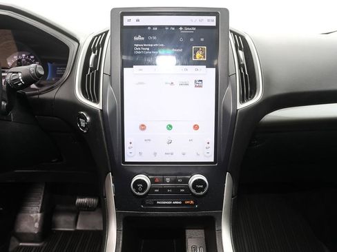 Used 2023 Ford Edge SEL w/ Convenience Package image 16