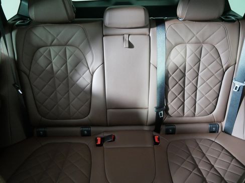 Used 2026 BMW X5 xDrive50e w/ Executive Package image 13