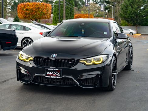 Used 2018 BMW M4 Coupe image 5