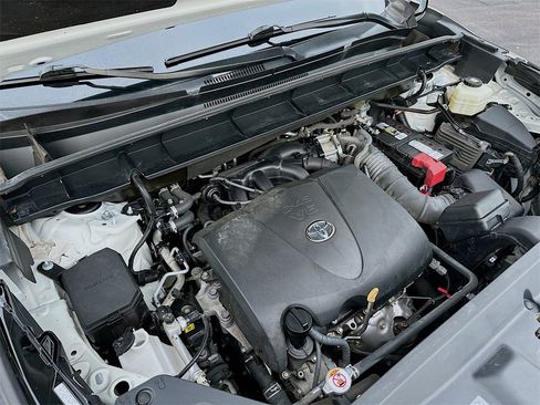 Used 2021 Toyota Highlander XSE image 26