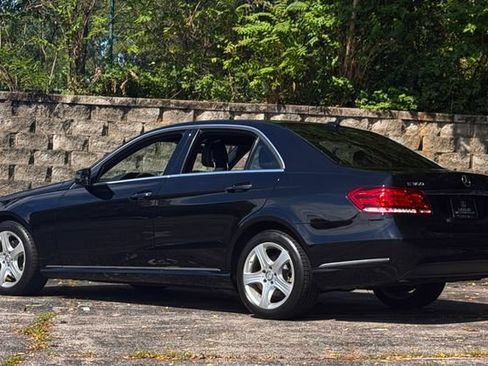 Used 2014 Mercedes-Benz E 350 4MATIC Sedan image 7