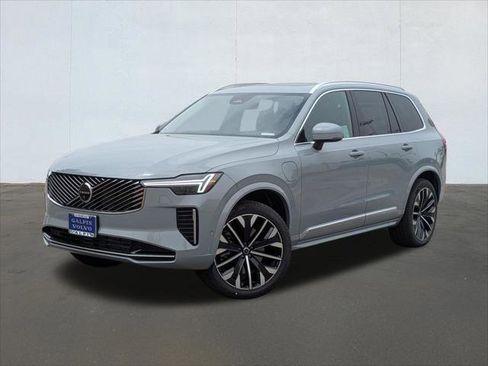 New 2026 Volvo XC90 T8 Plus w/ Protection Package AWD/4WD image 1