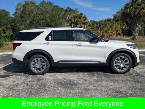 New 2026 Ford Explorer Platinum RWD image 4