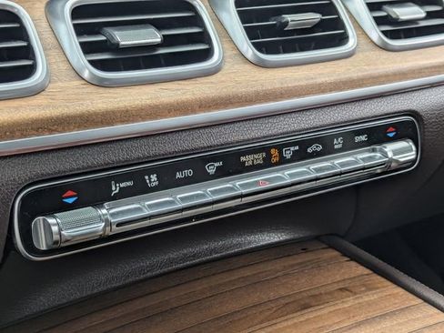 Used 2020 Mercedes-Benz GLE 350 4MATIC image 22