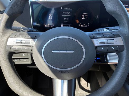 Used 2025 Hyundai Sonata SEL FWD image 23