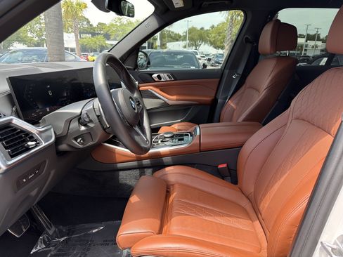 Used 2025 BMW X5 M60i w/ Climate Comfort Package AWD/4WD image 16