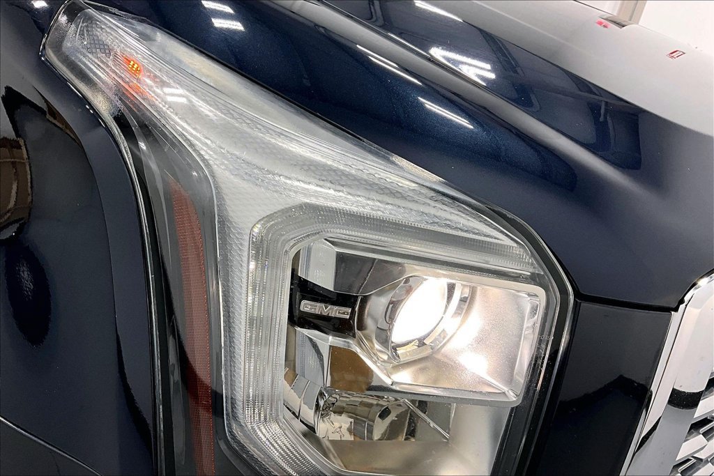 Used 2019 GMC Yukon Denali AWD/4WD image 36