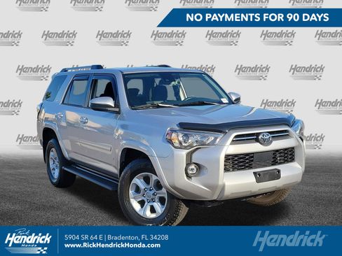 Used 2024 Toyota 4Runner SR5 RWD image 1
