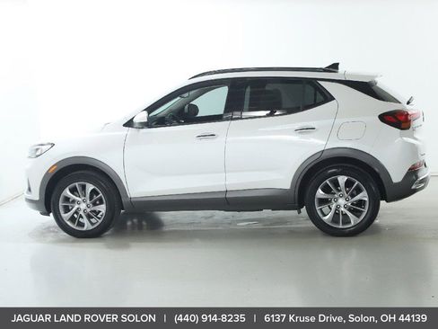 Used 2020 Buick Encore GX Essence w/ Experience Buick Package image 4