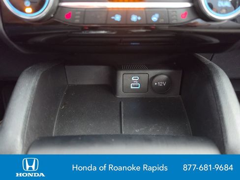 Used 2022 Ford Escape SE w/ Convenience Package FWD image 24