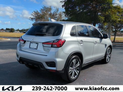 Used 2020 Mitsubishi Outlander Sport SE image 5