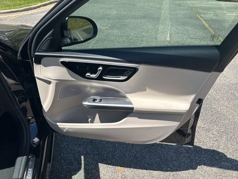 Certified 2022 Mercedes-Benz C 300 4MATIC Sedan image 19