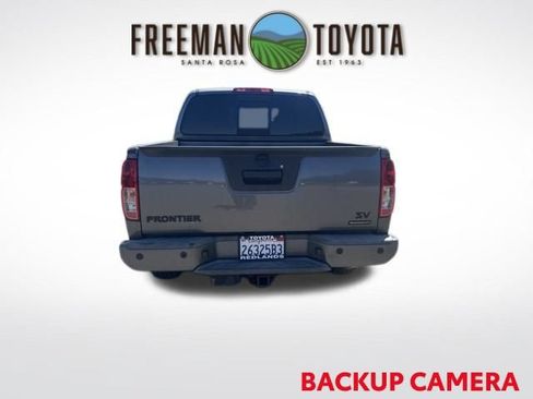 Used 2020 Nissan Frontier SV w/ Midnight Edition Floor Mats RWD image 6
