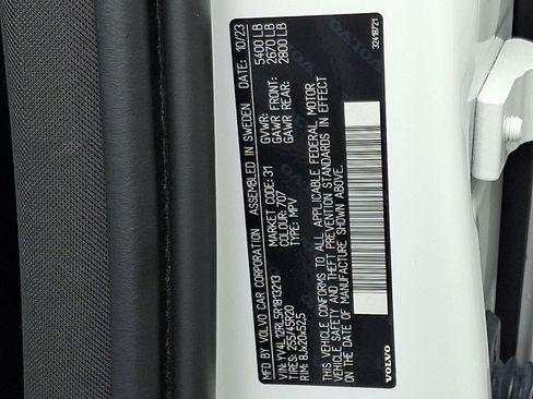 Certified 2024 Volvo XC60 B5 Plus w/ Climate Package AWD/4WD image 26